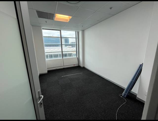 339M² OFFICE TO LET IN FORESHORE